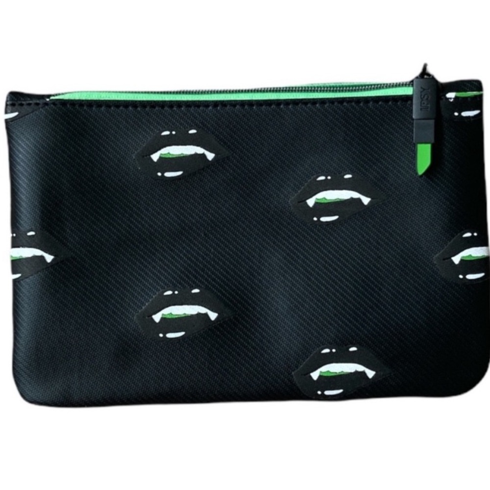 Ipsy makeup bag black green vampire